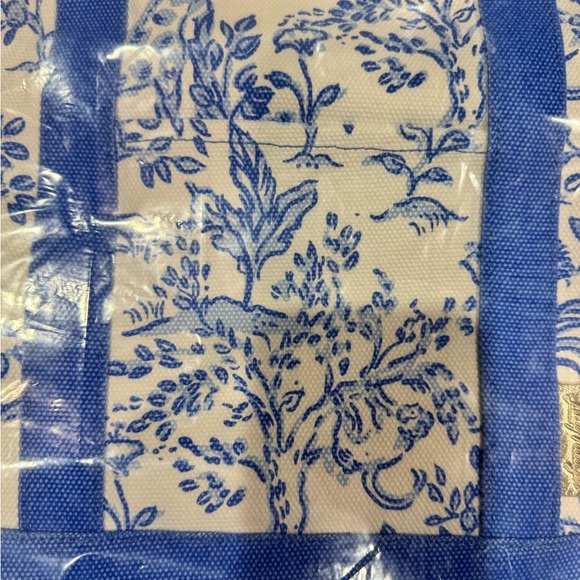 Lilly Pulitzer Beach Tote Bag Large Canvas GWP Four—Tout de Paige NWT - Picture 4 of 8